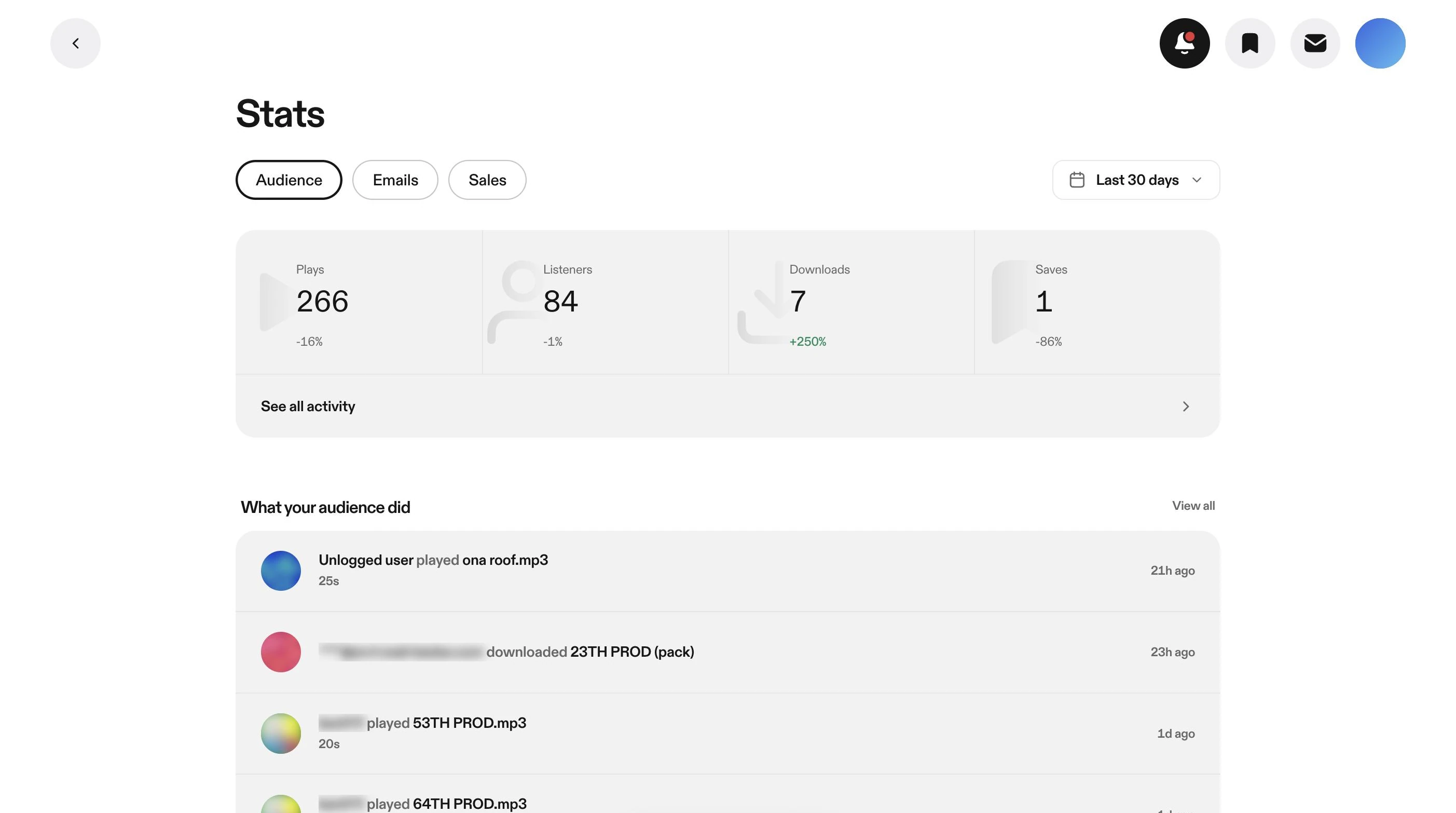 vvault's stats page: plays, listeners, downloads and saves over 30 days, and a feed of who played which beat